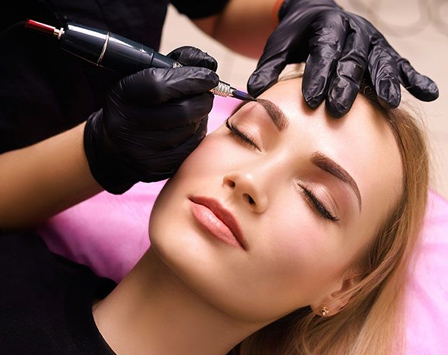 How To Find The Best Salon That Offers Eyebrow Tattooing?